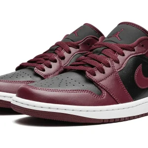 AIR JORDAN 1 Low Women's Sneakers - Dark Beetroot