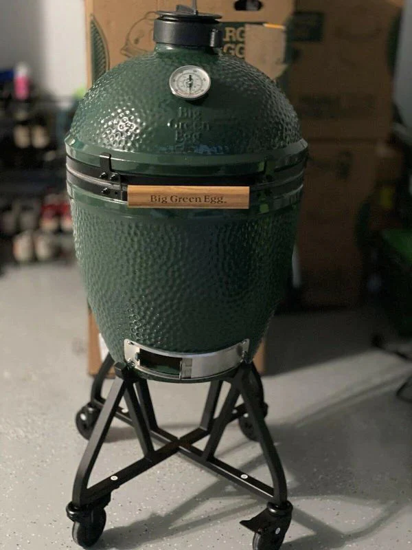 Brand new big green egg grill smoker with new accessories - Image 4