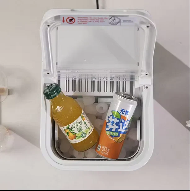 CJC Countertop Ice Maker With Carry Handle, Basket, Scoop, 110V - Image 3