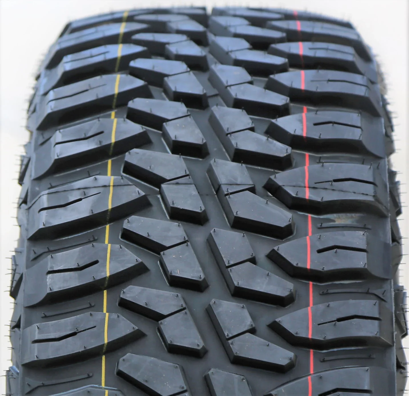Set of 4 (four) 275/65R20 126/123Q E (10 ply) M/T mud tires - Image 2