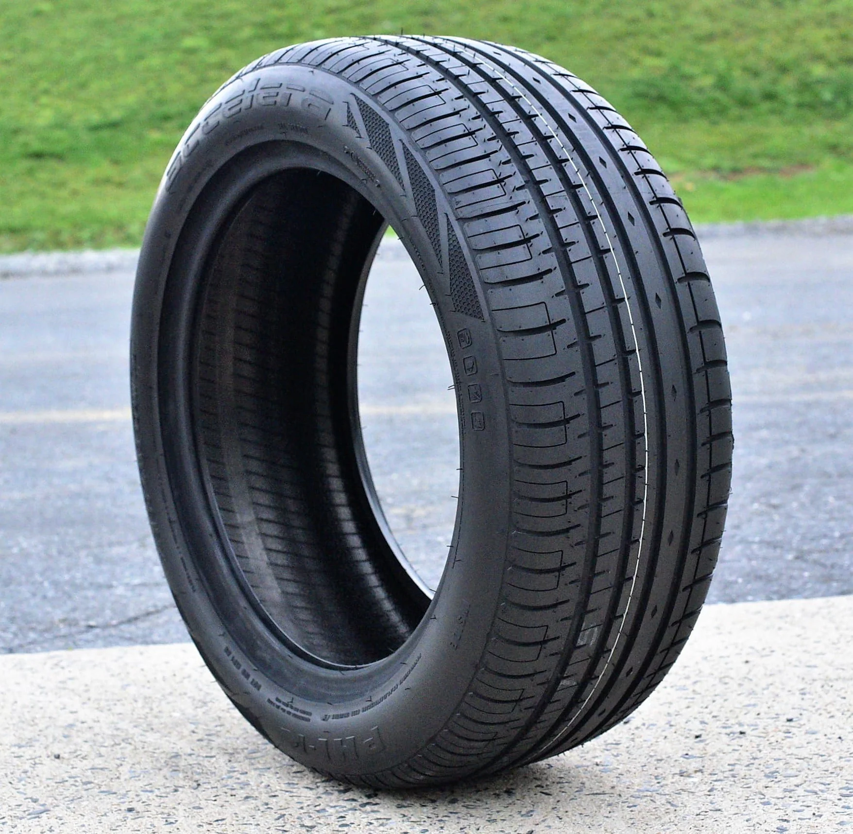 A pair of 2(2) 225/40R20 101W XL AS A/S performance tires - Image 10