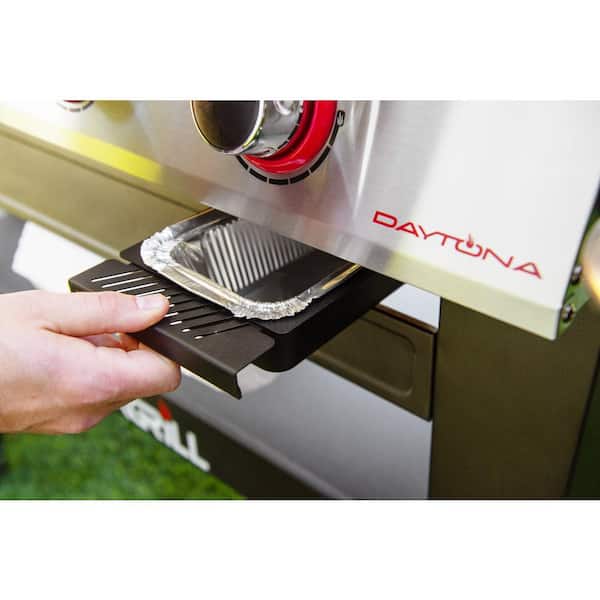 Daytona 3-Burner 30 in. Propane Gas Griddle in Black with Lid - Image 7