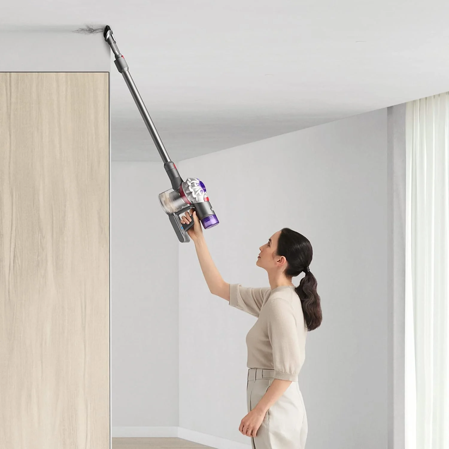 Dyson Cordless Stick Vacuum Cleaner, 0.14 Gallons, Silver/Nickel - V8 SV25 - Image 8
