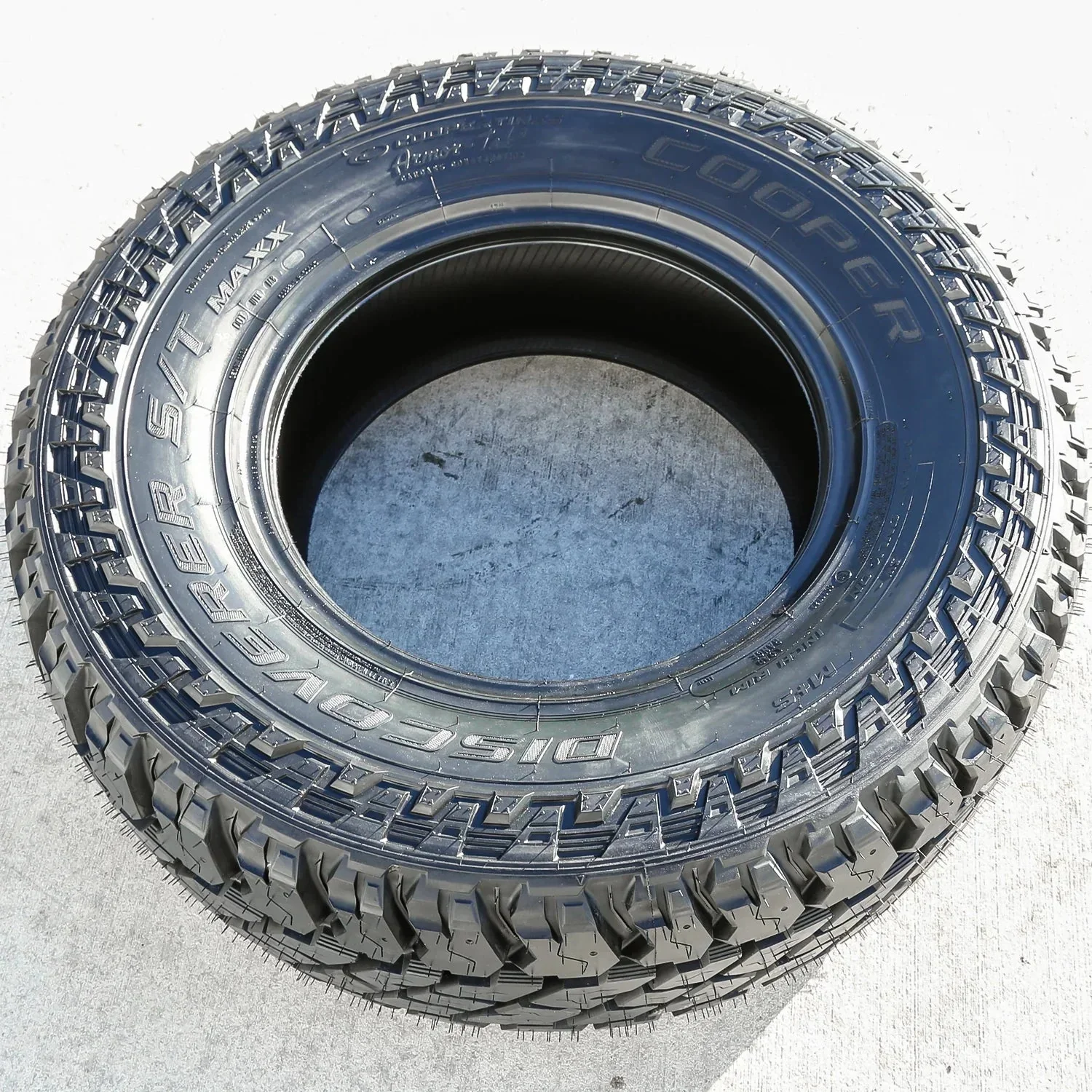 Set of 4 (FOUR) Cooper Discoverer S/T Maxx LT 275/70R18 125/122Q E 10 Ply MT M/T Mud Tires - Image 3