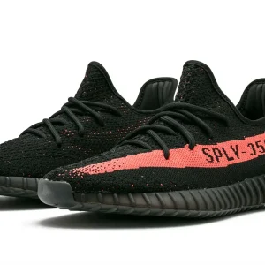 YEEZY Sneakers Cored Red Black 2016/2022 - Boost 350 V2