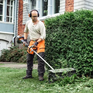 Husqvarna Straight Shaft Gas String Trimmer, 28-cc 2-Cycle, 20-in - 330LK 970545001