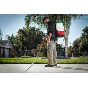 Milwaukee M18 Switch Tank 4 Gallon Backpack Sprayer - 2820-20PS