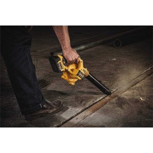 DEWALT 20V MAX Compact Jobsite Blower Kit - DCE100M1