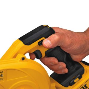 DEWALT 20V MAX Compact Jobsite Blower Kit - DCE100M1
