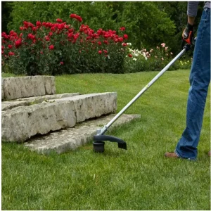 ECHO String Trimmer 21.2cc Gas-Powered Straight-Shaft 2-Stroke Engine - SRM-225